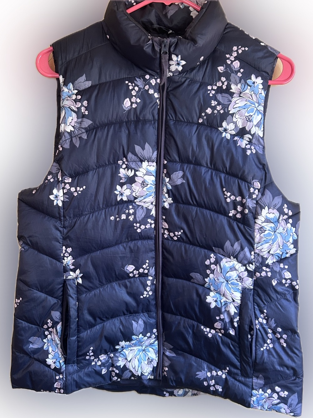 LOFT Navy and Gray Floral Print Quilted Puffer Vest Size Medium